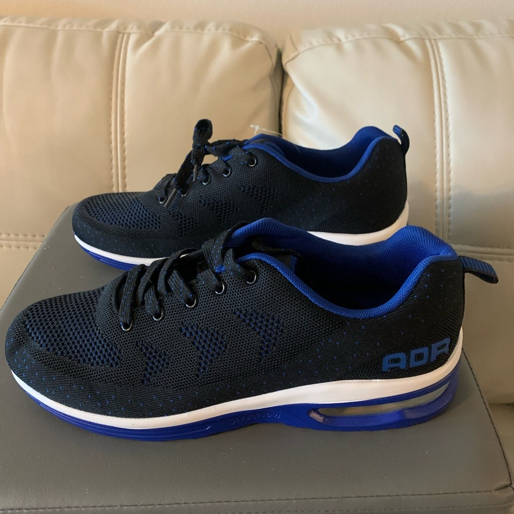 Men’s Athletic Shoes